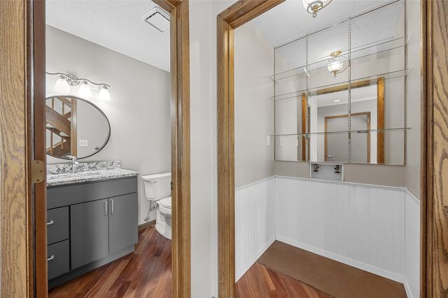 716 East Post Court SE, Cedar Rapids, IA 52403