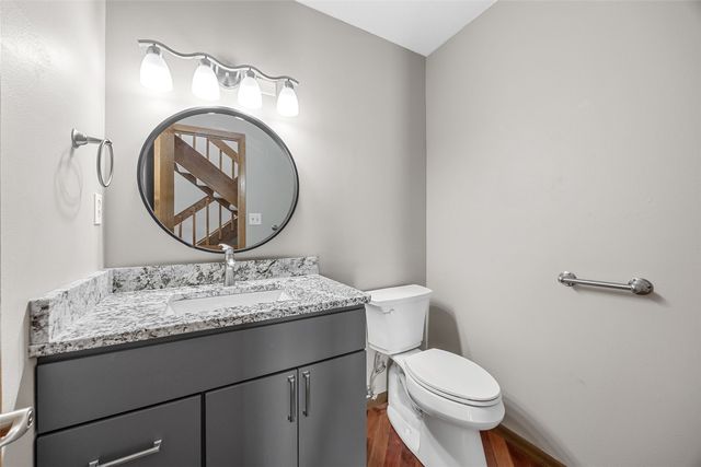 716 East Post Court SE, Cedar Rapids, IA 52403