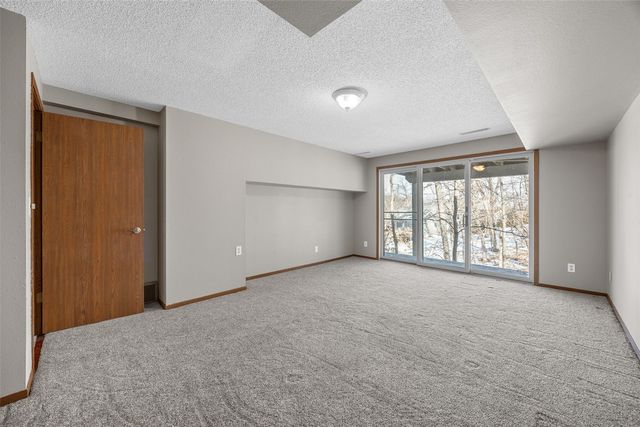 716 East Post Court SE, Cedar Rapids, IA 52403