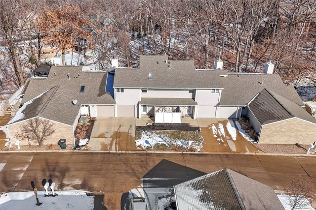 716 East Post Court SE, Cedar Rapids, IA 52403