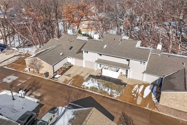 716 East Post Court SE, Cedar Rapids, IA 52403