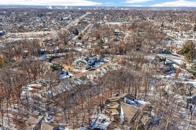 716 East Post Court SE, Cedar Rapids, IA 52403