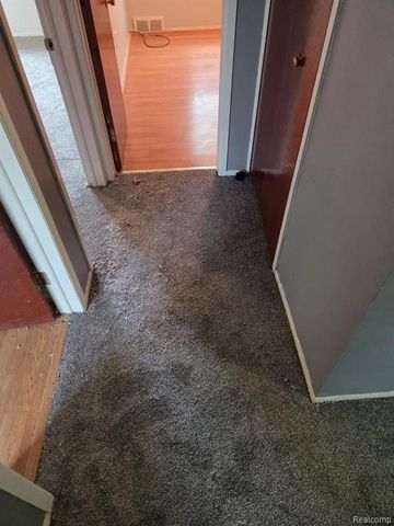 20938 Hunt Drive 52, Roseville, MI 48066