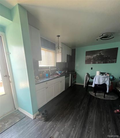 20938 Hunt Drive 52, Roseville, MI 48066