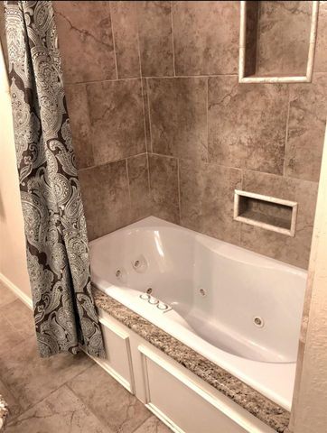 3405 NW Baltimore Ave, Lawton, OK 73505