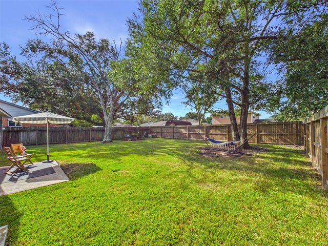 6209 Brookdale Drive, League City, TX 77573