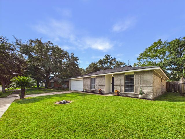 6209 Brookdale Drive, League City, TX 77573