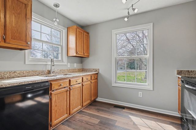 1162 Peter Pond Rd, Ashland City, TN 37015