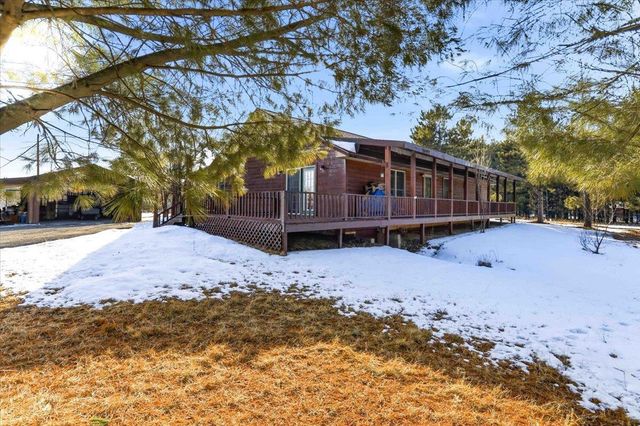 W8731 Ember Avenue, Oxford, WI 53952