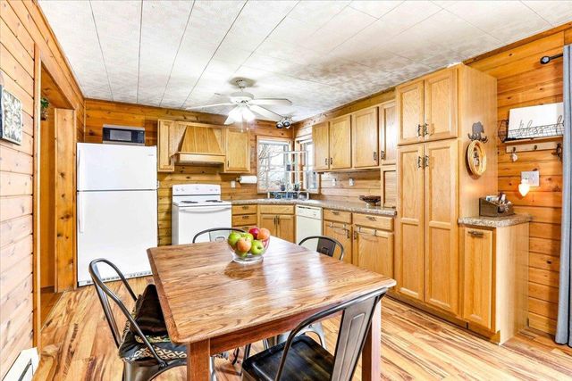 W8731 Ember Avenue, Oxford, WI 53952