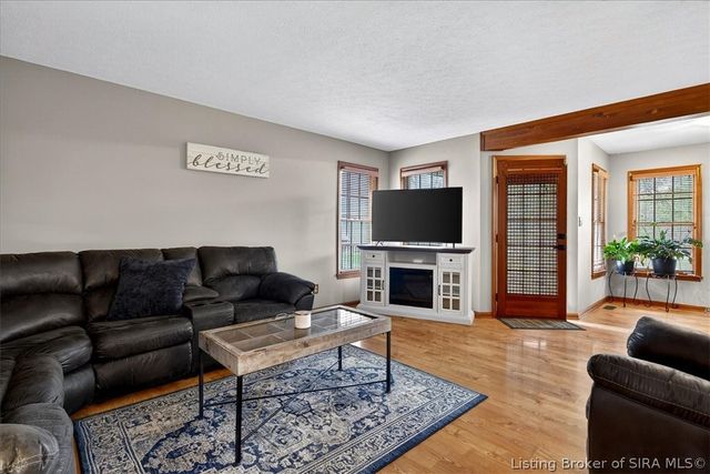 3415 Whispering Woods Drive NE, New Salisbury, IN 47161