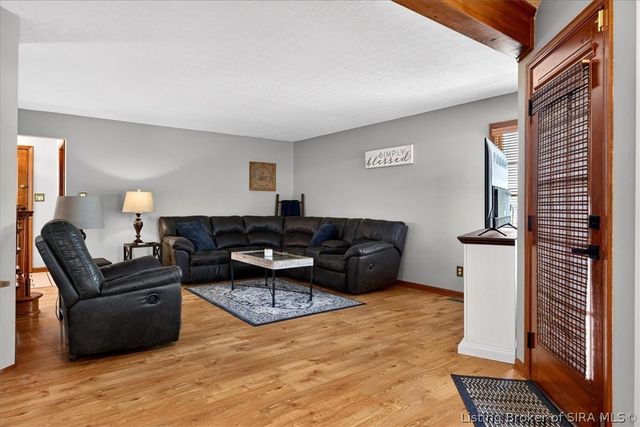 3415 Whispering Woods Drive NE, New Salisbury, IN 47161