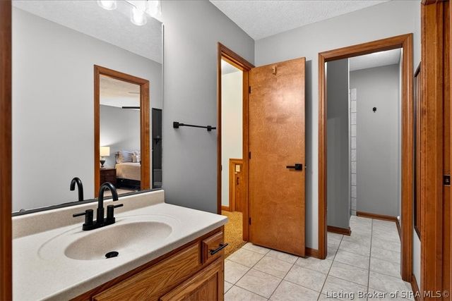 3415 Whispering Woods Drive NE, New Salisbury, IN 47161