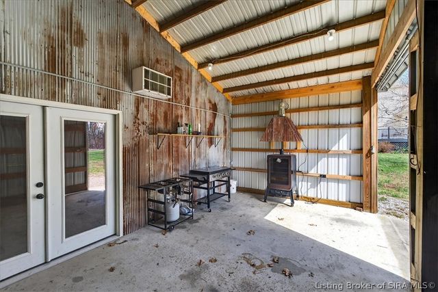 3415 Whispering Woods Drive NE, New Salisbury, IN 47161