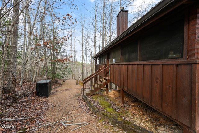 1128 Oak Court, Gatlinburg, TN 37738