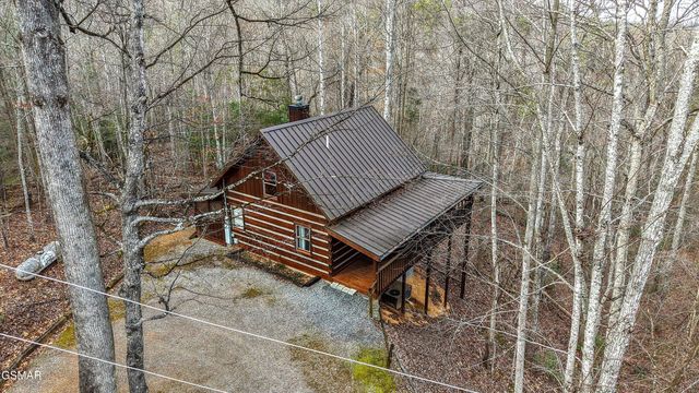 1128 Oak Court, Gatlinburg, TN 37738