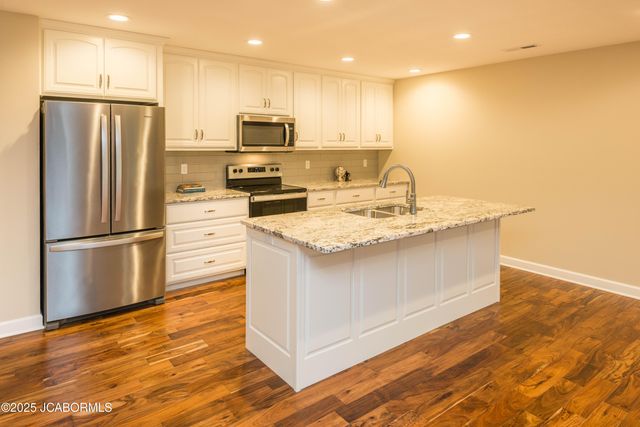 4202 MEETING STREET, Jefferson City, MO 65109