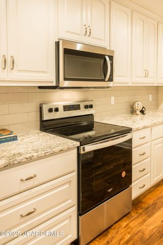 4202 MEETING STREET, Jefferson City, MO 65109