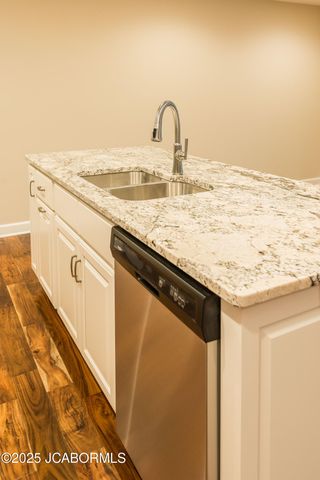 4202 MEETING STREET, Jefferson City, MO 65109