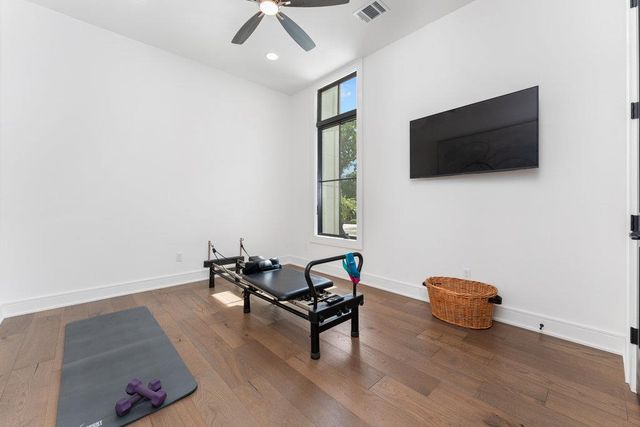 902 Cimarron Hills TRL W, Georgetown, TX 78628