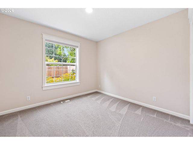 19277 MINUET Ct, Oregon City, OR 97045