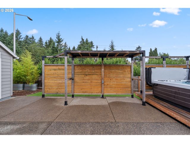 19277 MINUET Ct, Oregon City, OR 97045