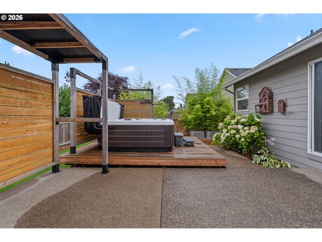 19277 MINUET Ct, Oregon City, OR 97045