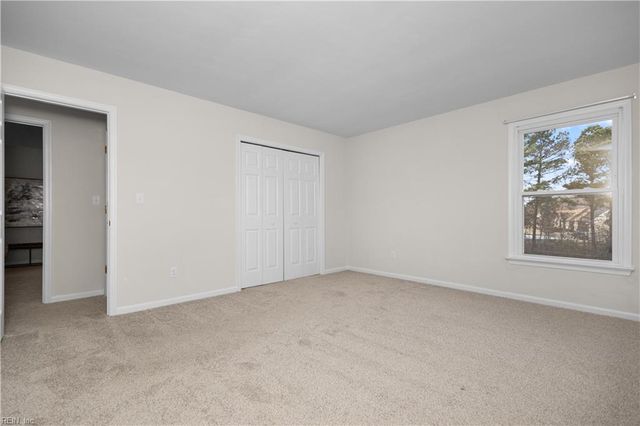 1024 Wymers CT, Chesapeake, VA 23322