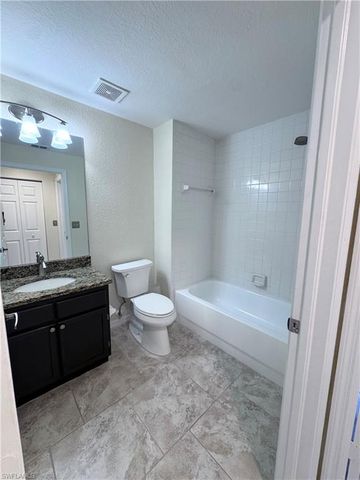 4720 Saint Croix LN 124, Naples, FL 34109
