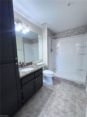 4720 Saint Croix LN 124, Naples, FL 34109