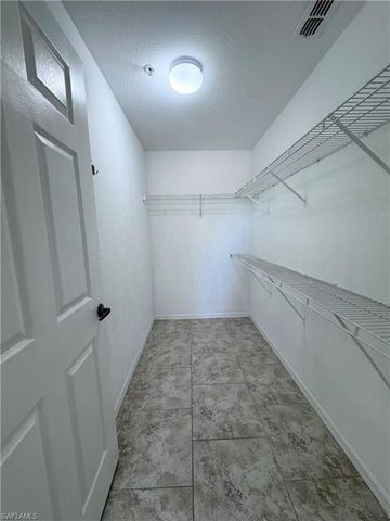 4720 Saint Croix LN 124, Naples, FL 34109