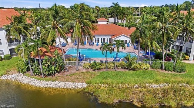 4720 Saint Croix LN 124, Naples, FL 34109