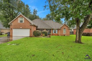 204 Brookewater Lane, Perry, GA 31069