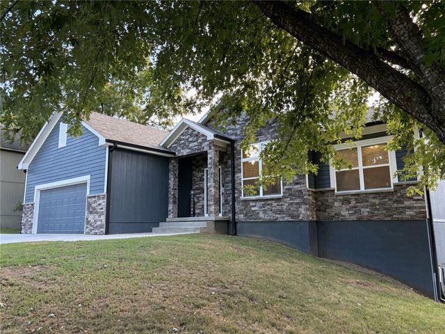 609 Campbell Street, Pleasant Hill, MO 64080