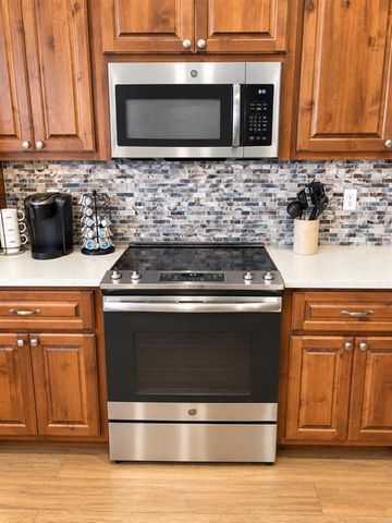 609 Campbell Street, Pleasant Hill, MO 64080