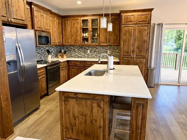609 Campbell Street, Pleasant Hill, MO 64080