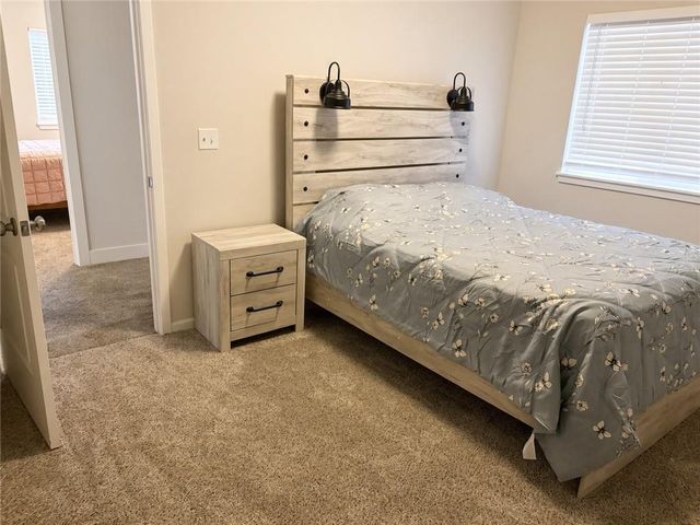 609 Campbell Street, Pleasant Hill, MO 64080