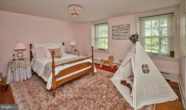 6398 DURHAM RD, Pipersville, PA 18947