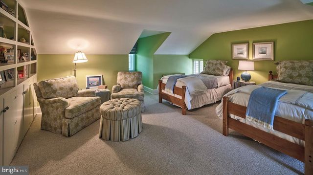 6398 DURHAM RD, Pipersville, PA 18947