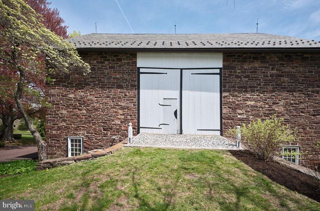 6398 DURHAM RD, Pipersville, PA 18947