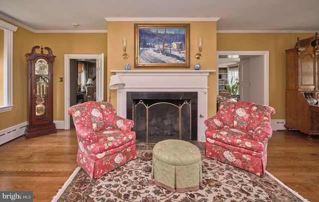 6398 DURHAM RD, Pipersville, PA 18947