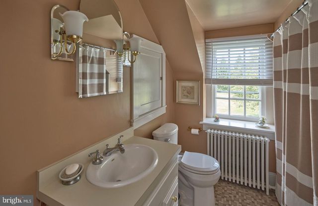 6398 DURHAM RD, Pipersville, PA 18947