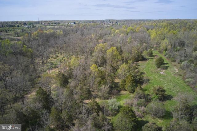 6398 DURHAM RD, Pipersville, PA 18947