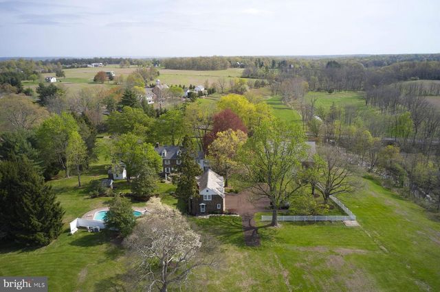 6398 DURHAM RD, Pipersville, PA 18947