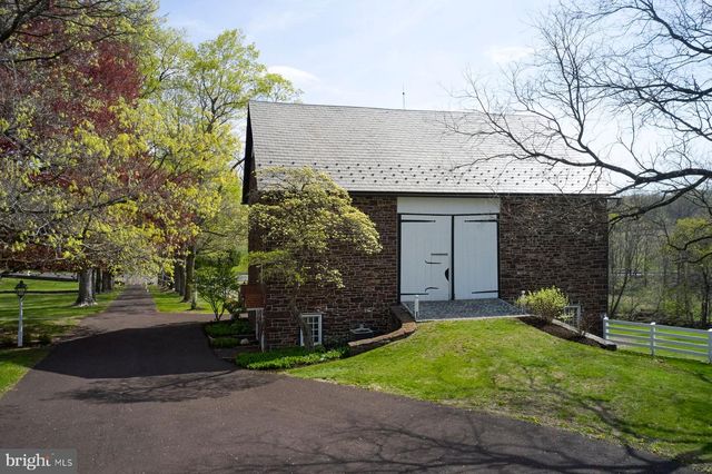 6398 DURHAM RD, Pipersville, PA 18947