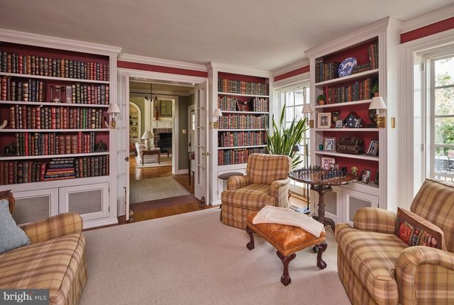 6398 DURHAM RD, Pipersville, PA 18947