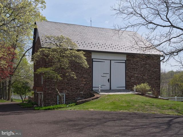 6398 DURHAM RD, Pipersville, PA 18947