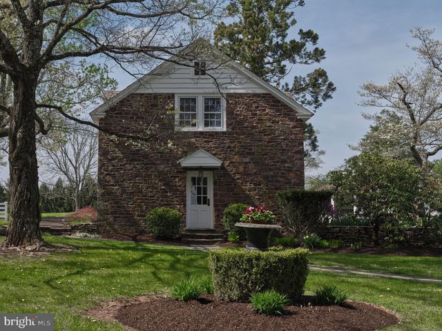 6398 DURHAM RD, Pipersville, PA 18947