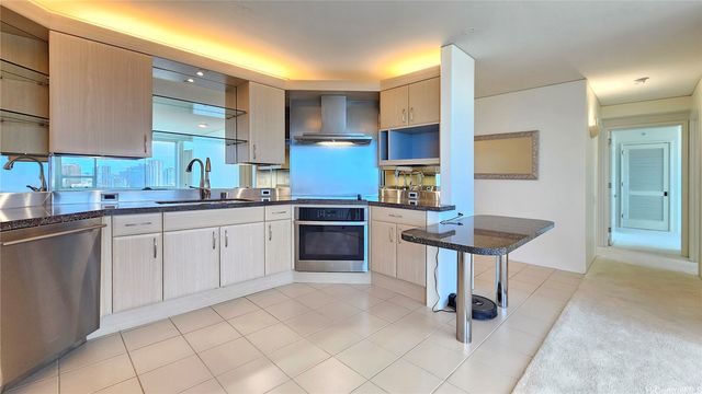88 Piikoi Street 2408, Honolulu, HI 96814