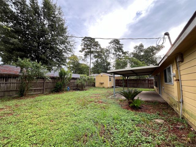 2019 Southwood Drive, Woodbranch, TX 77357